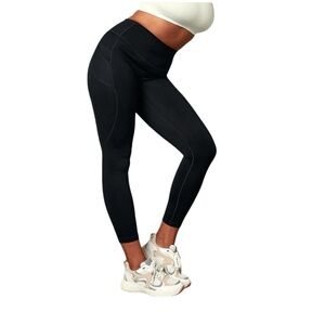Blanqi hipster bundle  2  compression pocket leggings